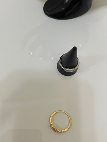 خاتم ذهبي مطلي ومرصع